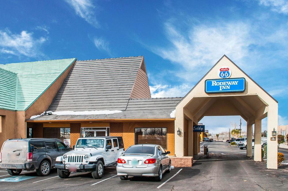 Suburban Studios East Albuquerque Exterior photo